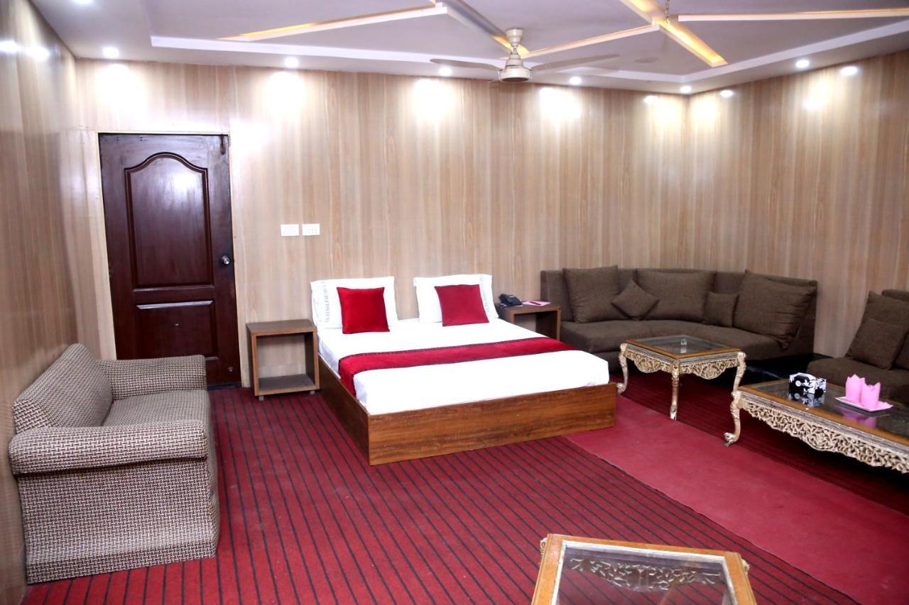 Sapphire Inn Motel Лахор Экстерьер фото