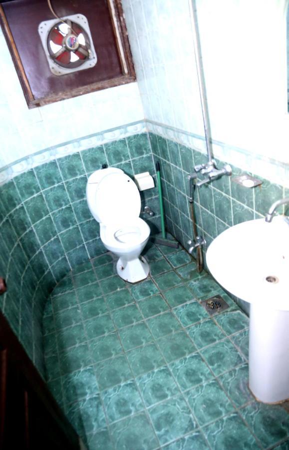 Sapphire Inn Motel Лахор Экстерьер фото