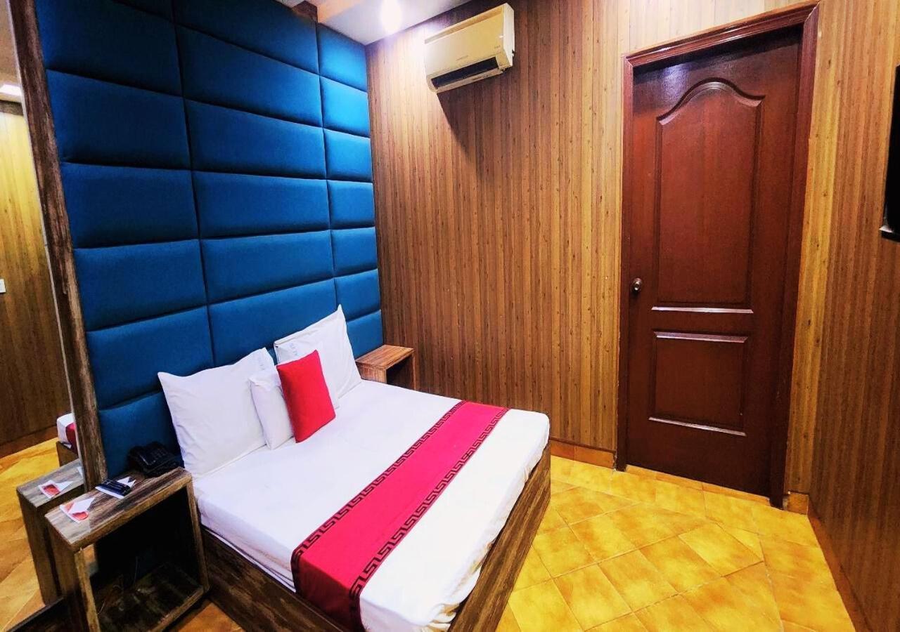 Sapphire Inn Motel Лахор Экстерьер фото