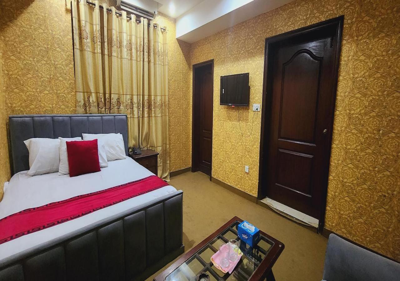 Sapphire Inn Motel Лахор Экстерьер фото